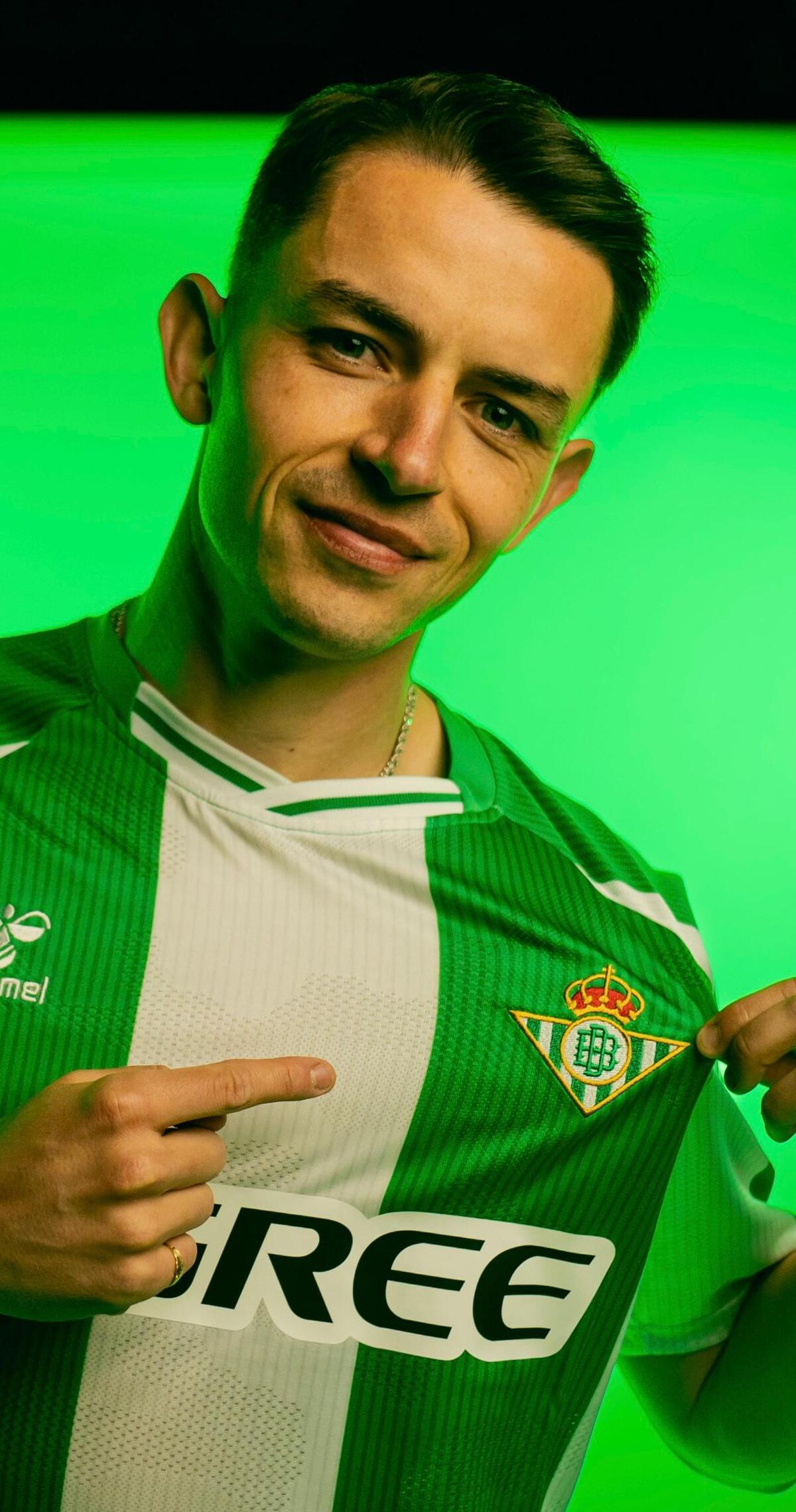 Álvaro Fidalgo sustituye a Lo Celso en las inscripciones del Betis para Europa League 