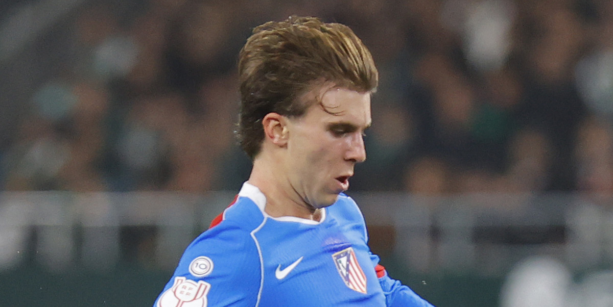 Barrios, cuatro semanas K.O. en el momento menos oportuno