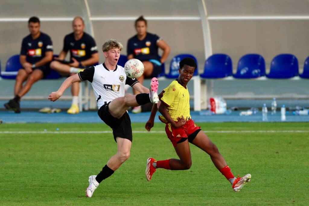 Hugo Fernández, la joya del Valencia que atrae la atención de los grandes