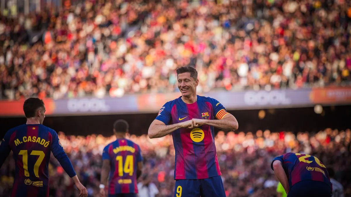 Robert Lewandowski celebrando un gol esta temporada