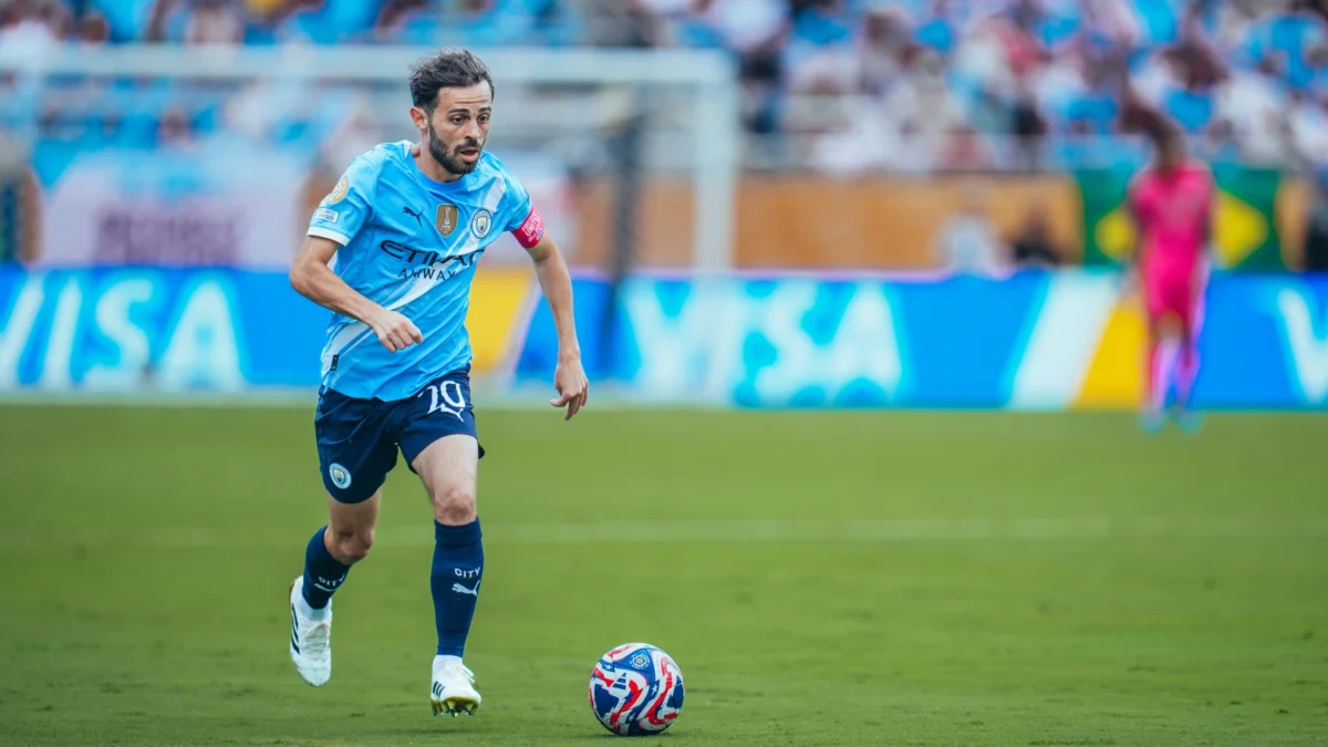 El Atlético de Madrid se suma a la cola por Bernardo Silva