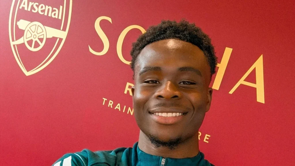 Saka seguirá en el Arsenal hasta 2031.