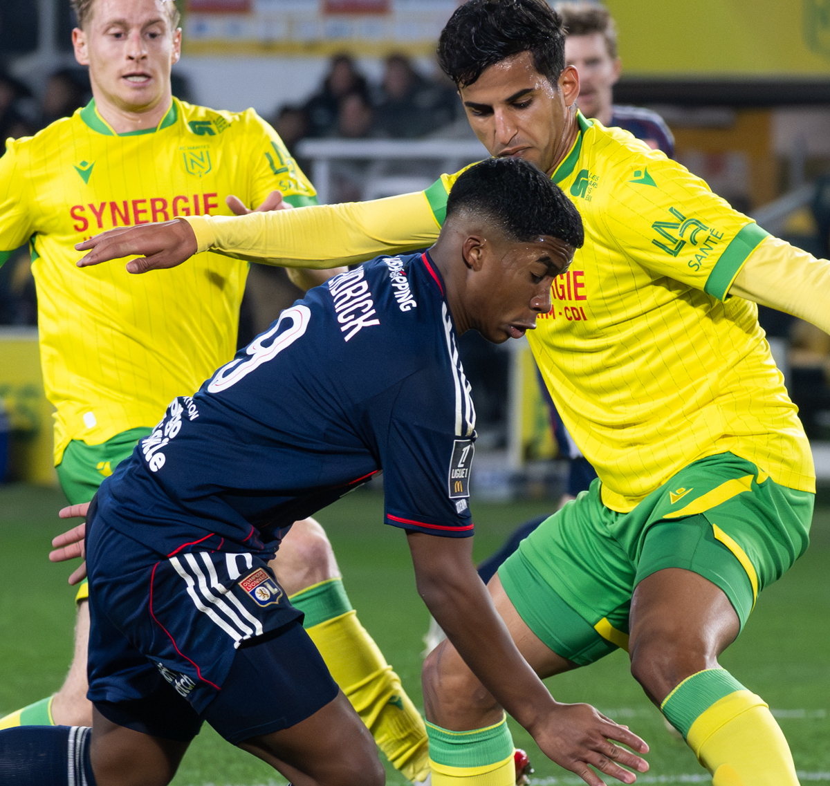 Sorpresa en la Ligue 1: Endrick, expulsado contra el Nantes