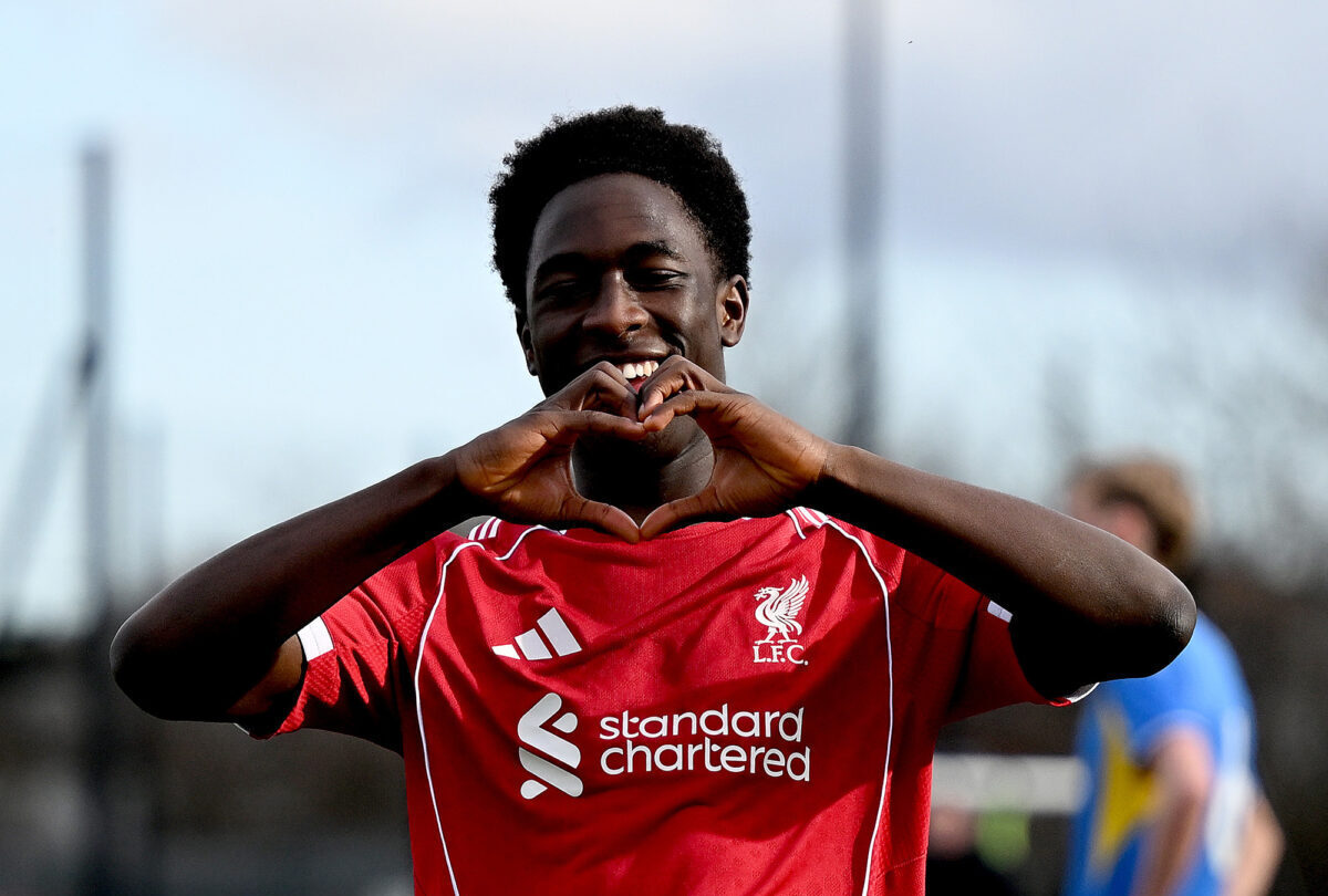 Josh Abe renovación contrato Liverpool