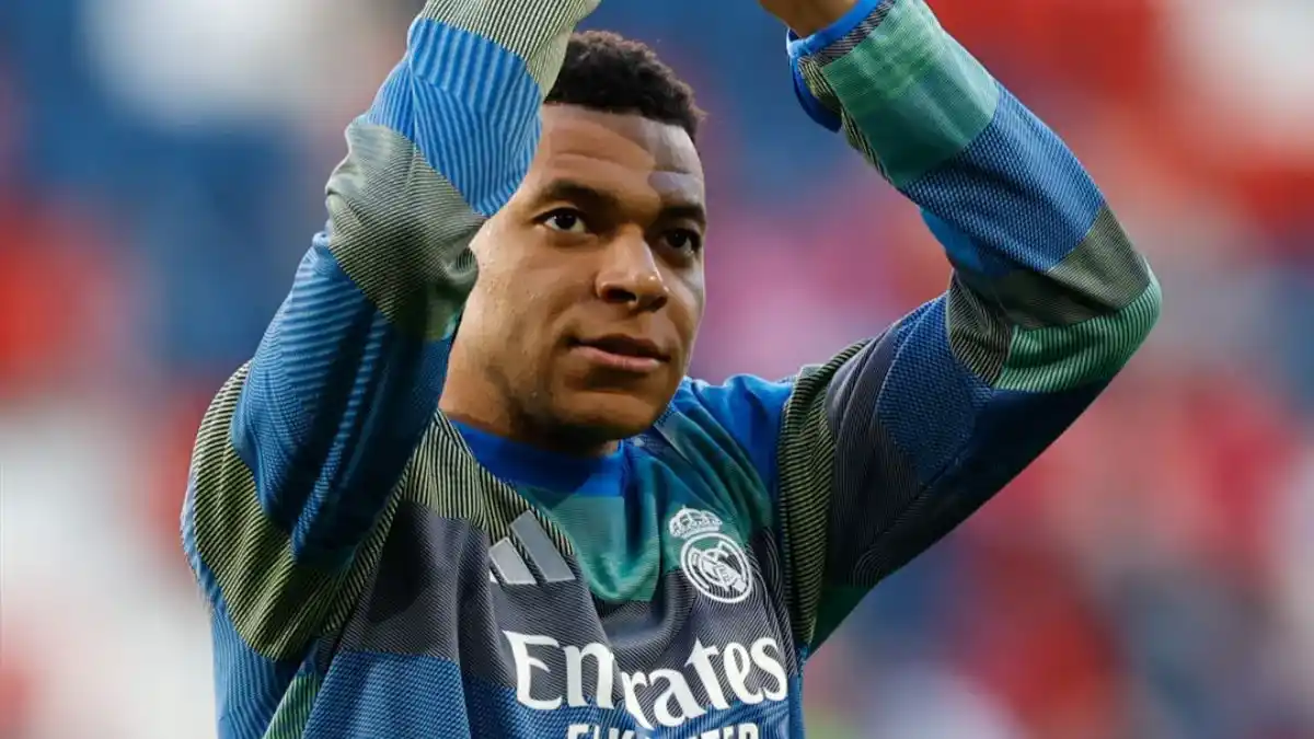 Mbappé con problemas físicos de nuevo