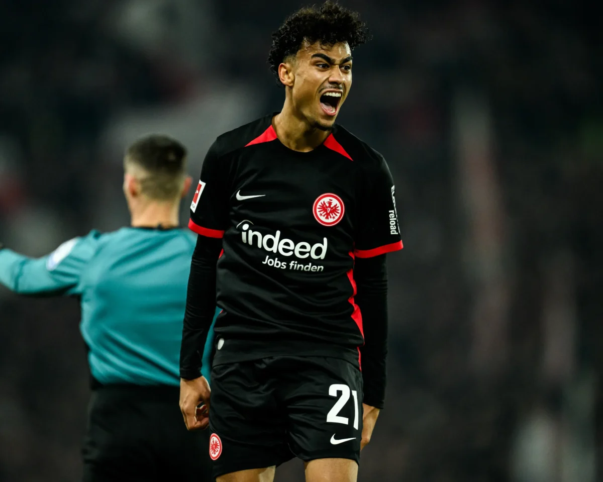 Nathaniel Brown, el lateral que Barça y Manchester City siguen de cerca