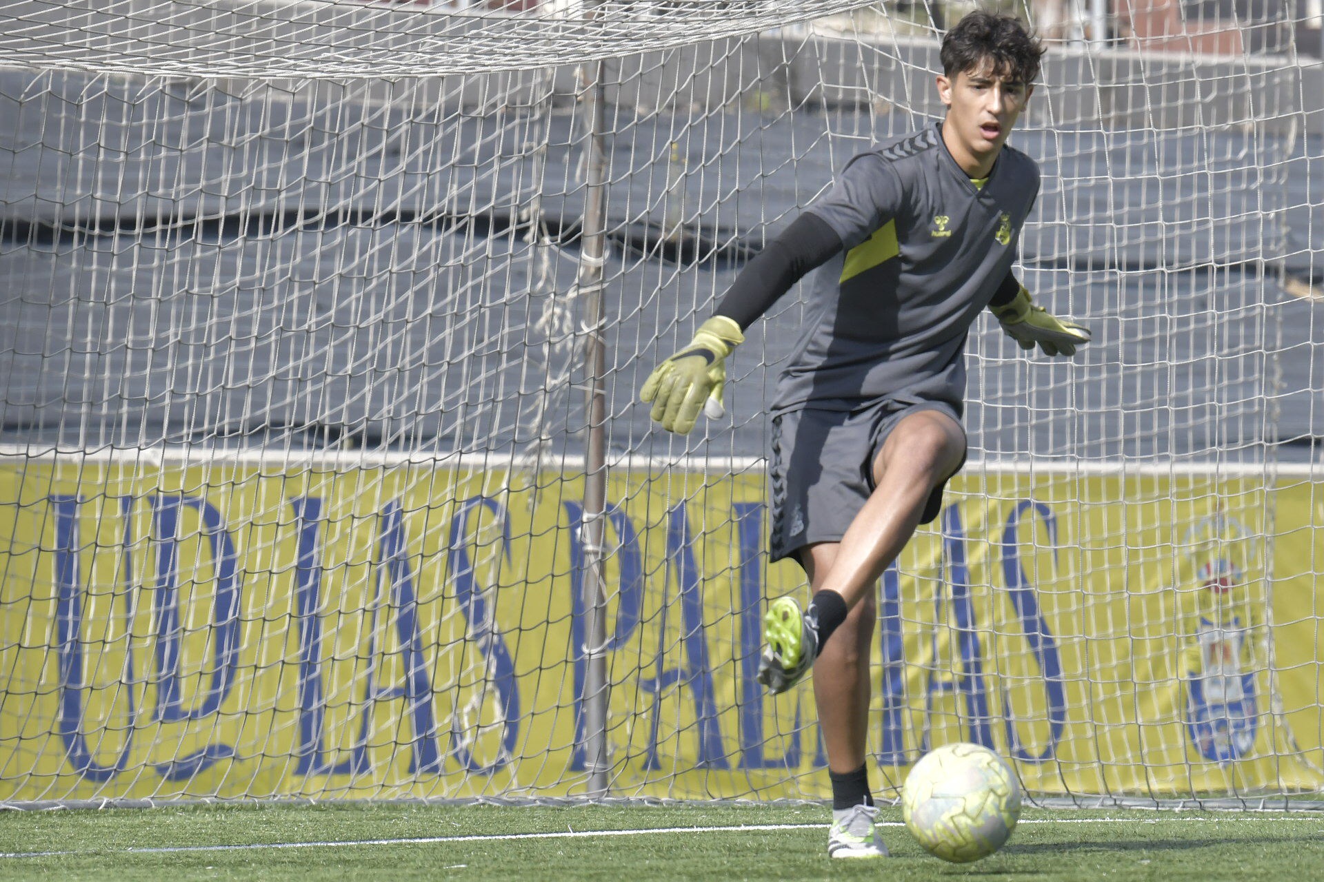 Eduard Mohedano, el joven portero español que prepara un salto al fútbol extranjero