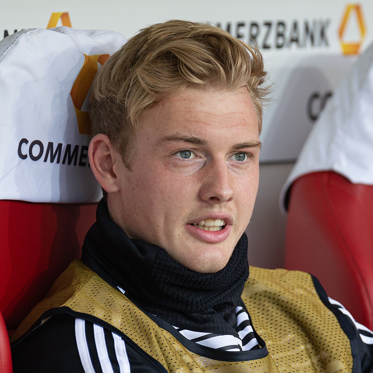 Julián Brandt con Alemania durante un partido internacional en 2019