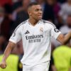 Kylian Mbappé con el Real Madrid, imagen oficial del club